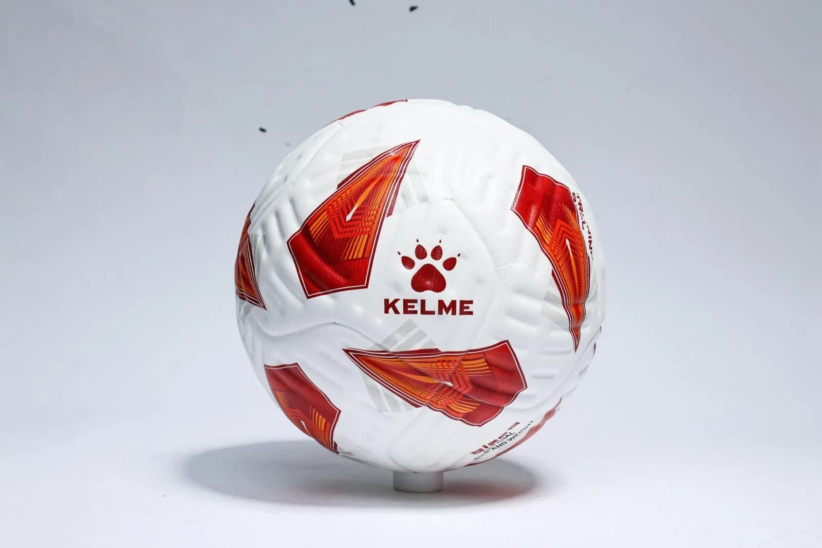KELME Razorclaw Training Ball
